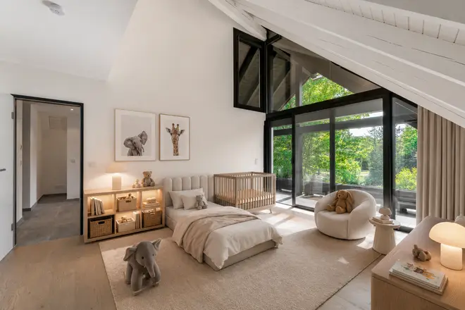 6 Zimmer Haus mit 409 m² in München – Bild 7