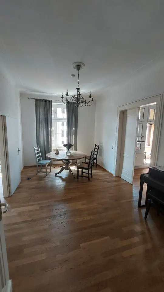 7 Zimmer Wohnung mit 200 m² in Erfurt – Bild 3