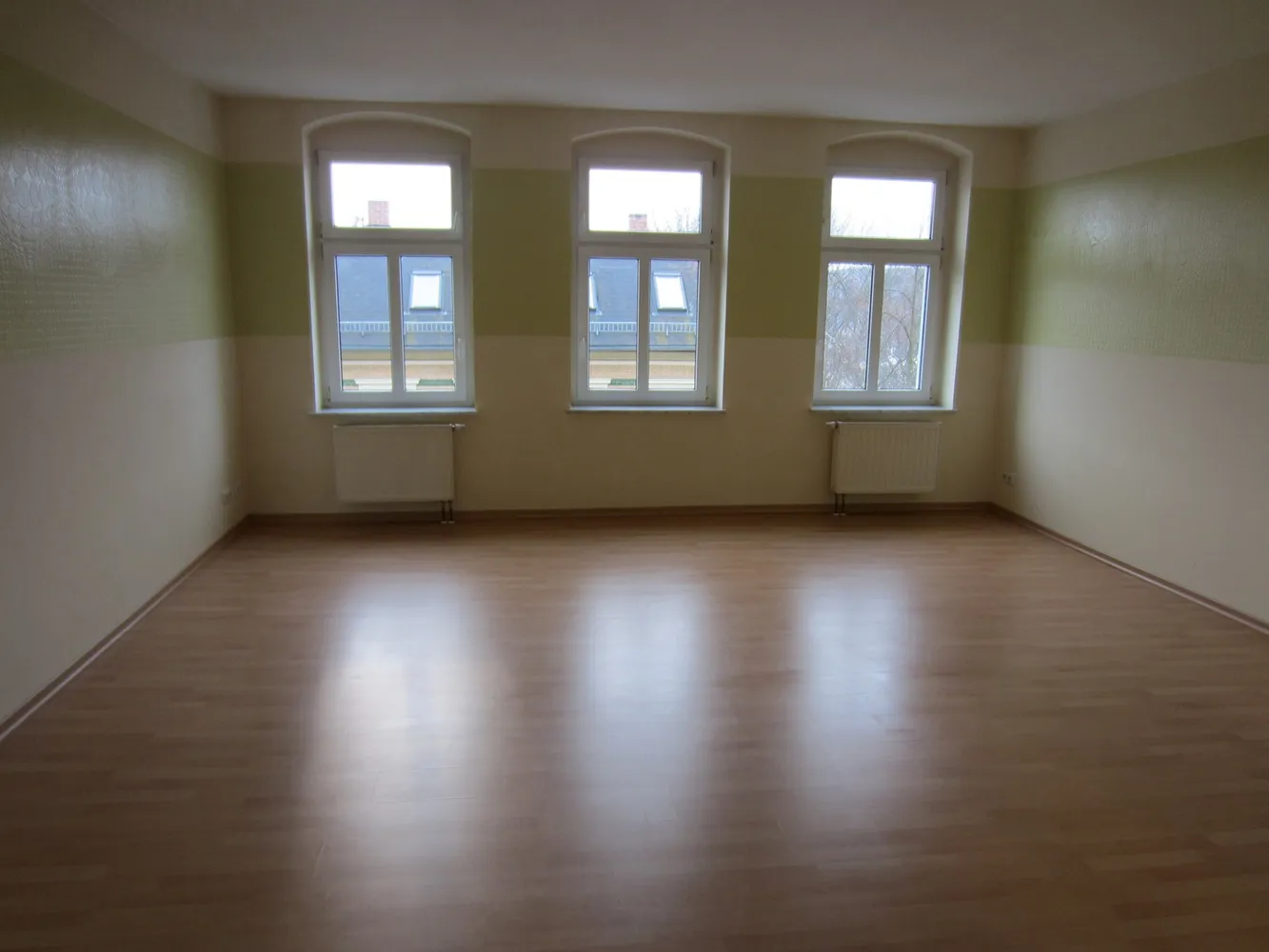3 Zimmer Wohnung mit 94 m² in Gera – Bild 1