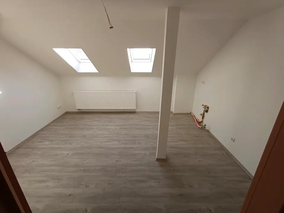 5 Zimmer Wohnung mit 125 m² in Limbach-Oberfrohna – Bild 8