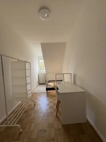 WG-Zimmer mit 12 m² in Frankfurt am Main – Bild 9