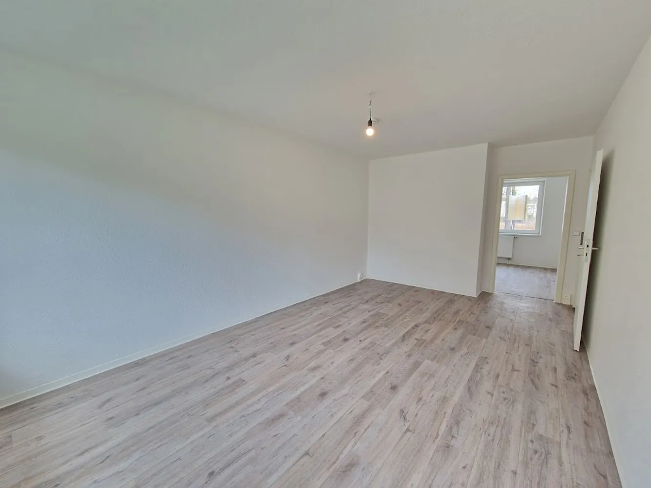 2 Zimmer Wohnung mit 46 m² in Dessau-Roßlau – Bild 4