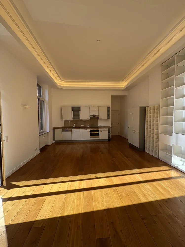 3 Zimmer Wohnung mit 100 m² in Wiesbaden – Bild 3