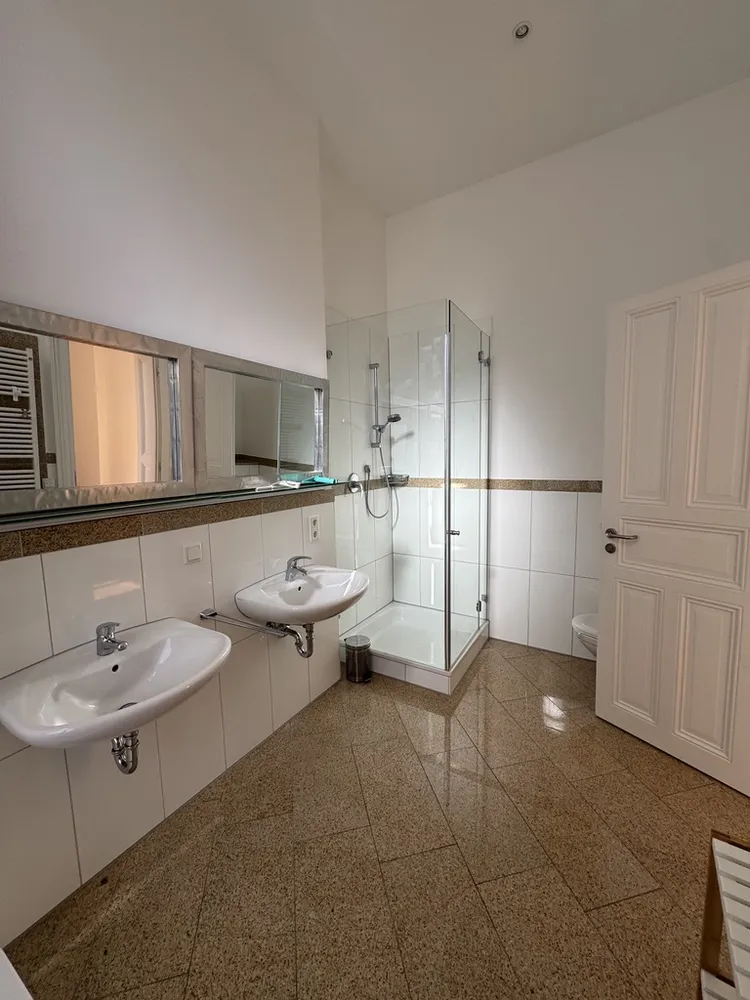 3 Zimmer Wohnung mit 100 m² in Wiesbaden – Bild 8