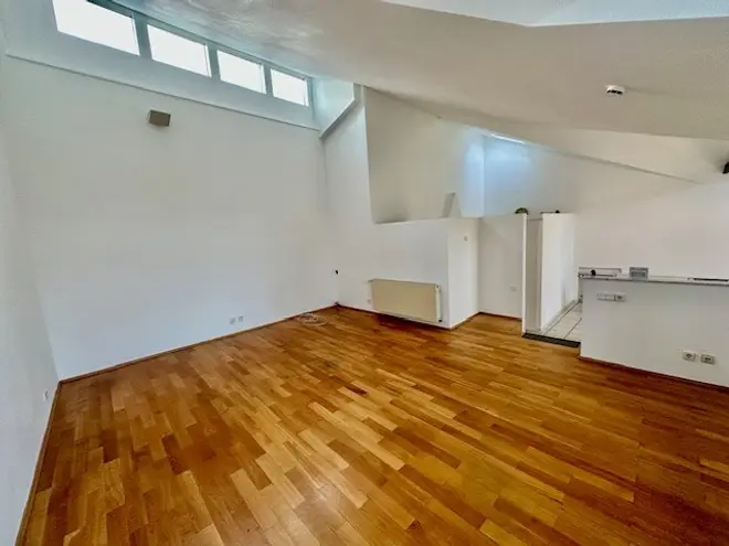 4 Zimmer Haus mit 149 m² in Wiesbaden – Bild 2