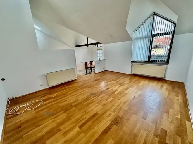 4 Zimmer Haus mit 149 m² in Wiesbaden – Bild 3