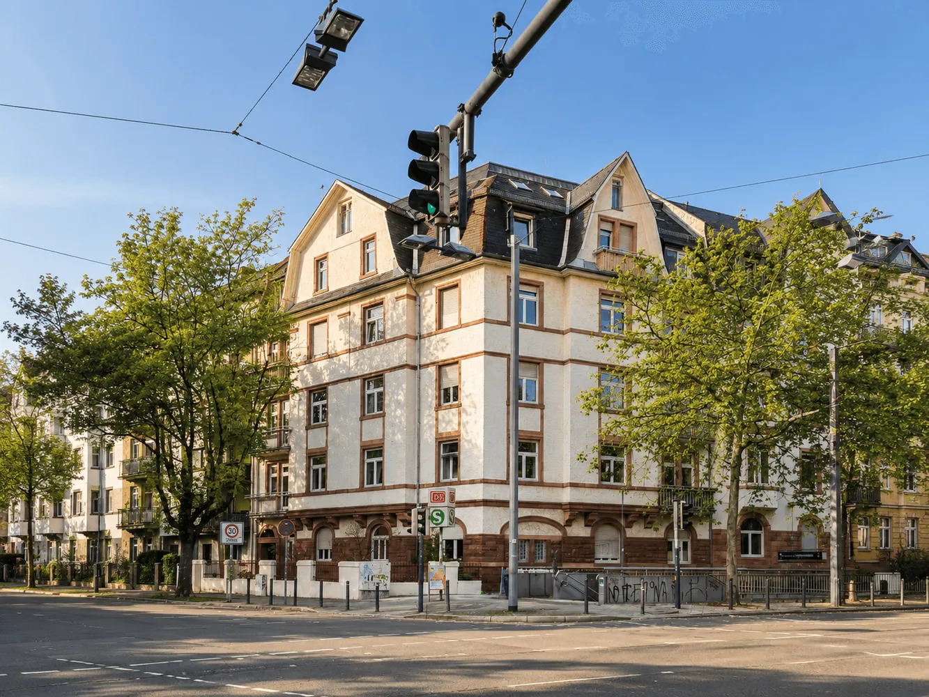 3 Zimmer Wohnung mit 105 m² in Offenbach am Main – Bild 1