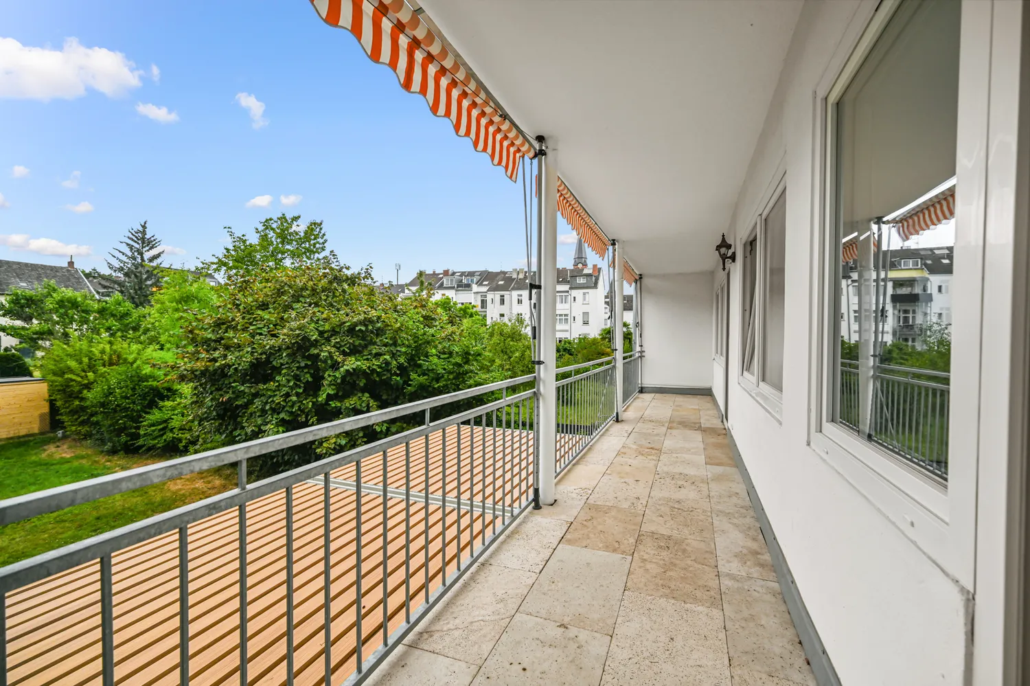 4 Zimmer Wohnung mit 105 m² in Bonn – Bild 1