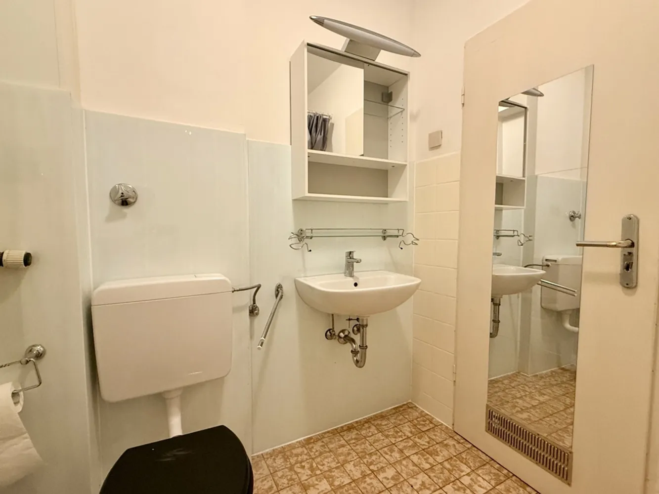 1 Zimmer Wohnung mit 32 m² in Frankfurt am Main – Bild 8