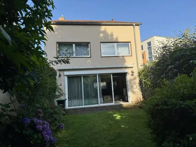 10 Zimmer Haus mit 170 m² in Sankt Ingbert – Bild 1