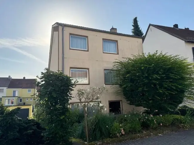 10 Zimmer Haus mit 170 m² in Sankt Ingbert – Bild 2