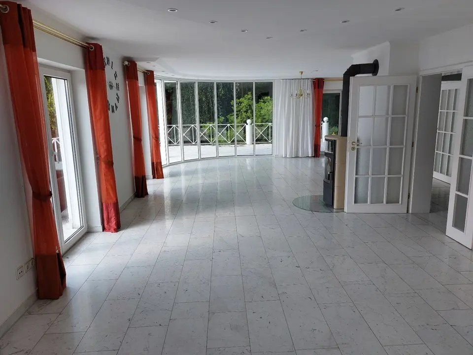 5 Zimmer Wohnung mit 216 m² in Amberg – Bild 6