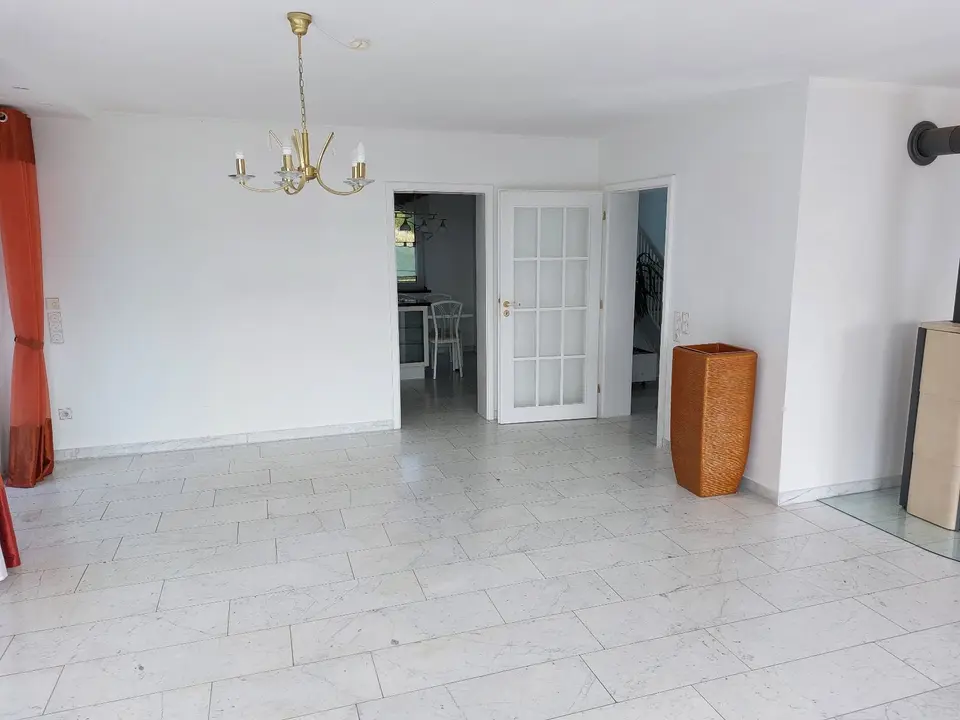 5 Zimmer Wohnung mit 216 m² in Amberg – Bild 8