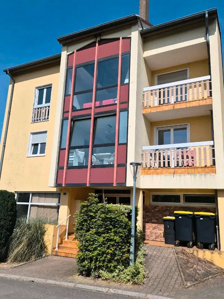2 Zimmer Wohnung mit 74 m² in Saarbrücken – Bild 2