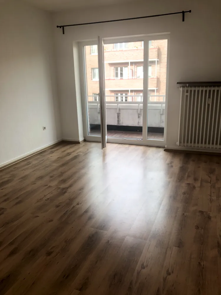 3 Zimmer Wohnung mit 67 m² in Hamburg – Bild 2
