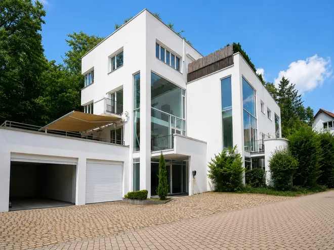 3 Zimmer Wohnung mit 115 m² in Wiesbaden – Bild 1