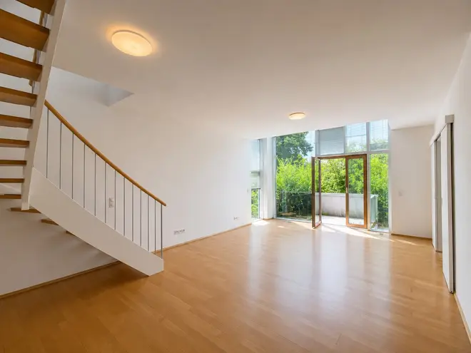 3 Zimmer Wohnung mit 115 m² in Wiesbaden – Bild 2