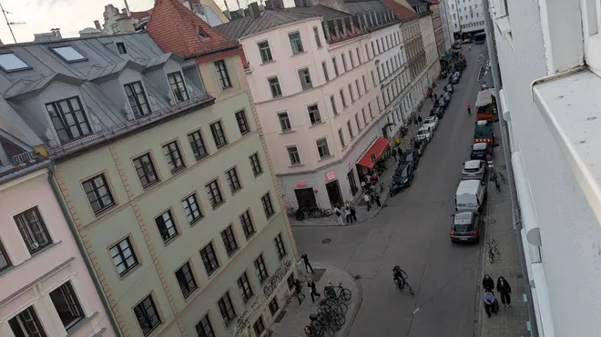 4 Zimmer Wohnung mit 83 m² in München – Bild 9