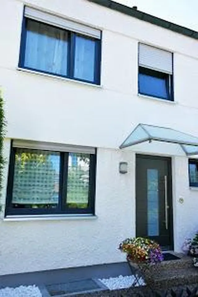 7 Zimmer Haus mit 150 m² in Nürnberg – Bild 2