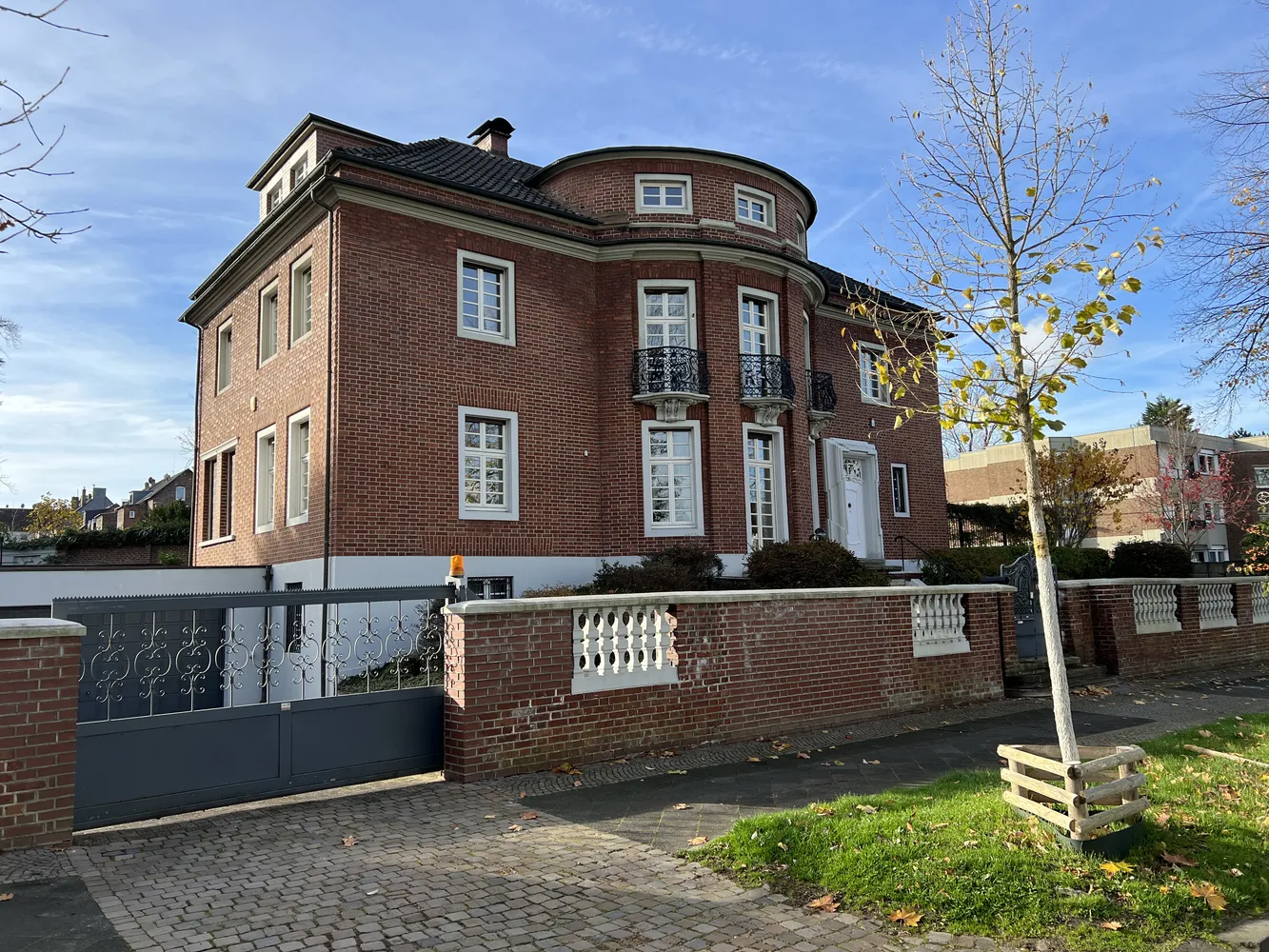 4 Zimmer Wohnung mit 110 m² in Essen – Bild 2