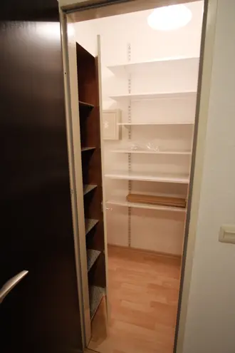 2 Zimmer Wohnung mit 55 m² in Köln – Bild 7