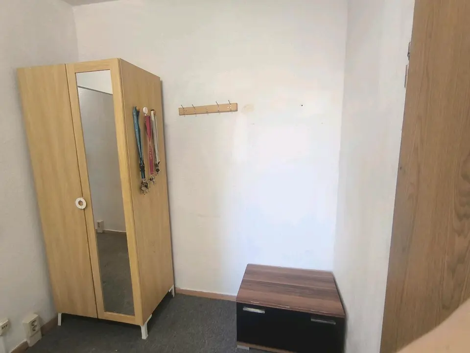 4 Zimmer Wohnung mit 80 m² in Rostock – Bild 1