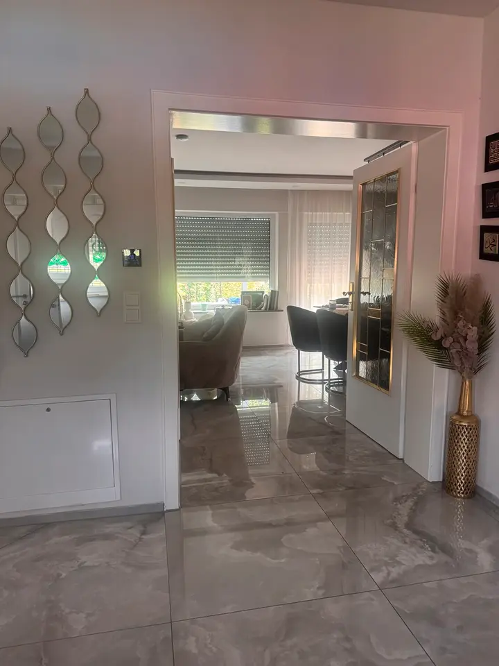 6 Zimmer Haus mit 166 m² in Rüsselsheim am Main – Bild 3