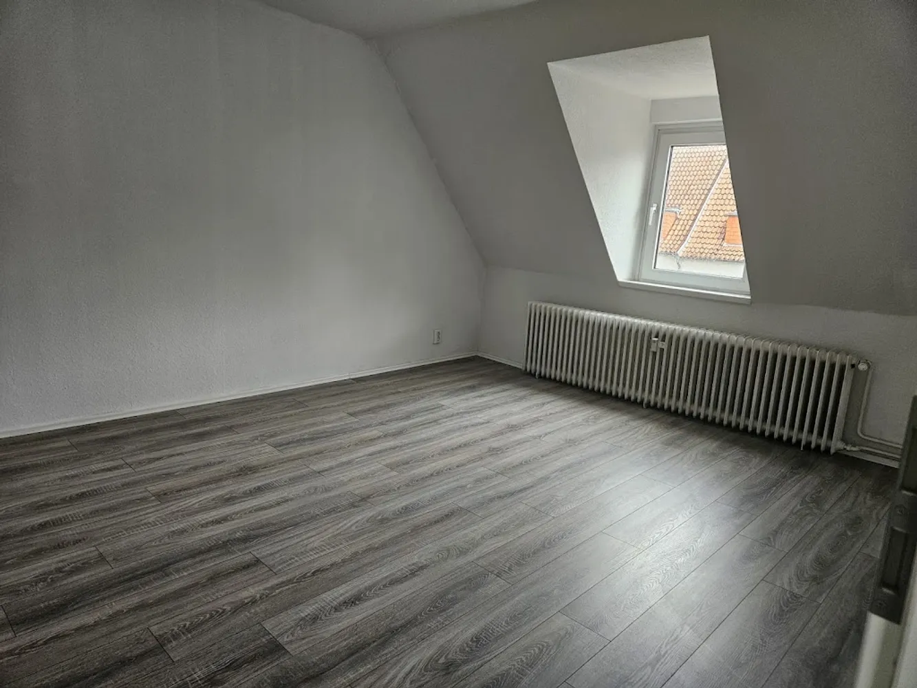2 Zimmer Wohnung mit 48 m² in Bremerhaven – Bild 2