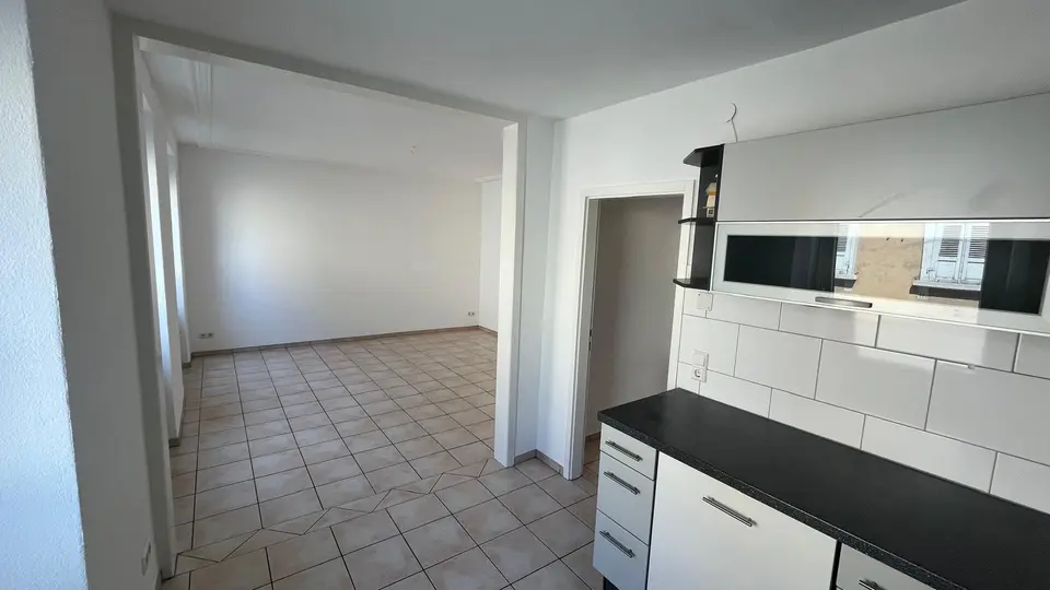 3 Zimmer Wohnung mit 100 m² in Lörrach – Bild 2