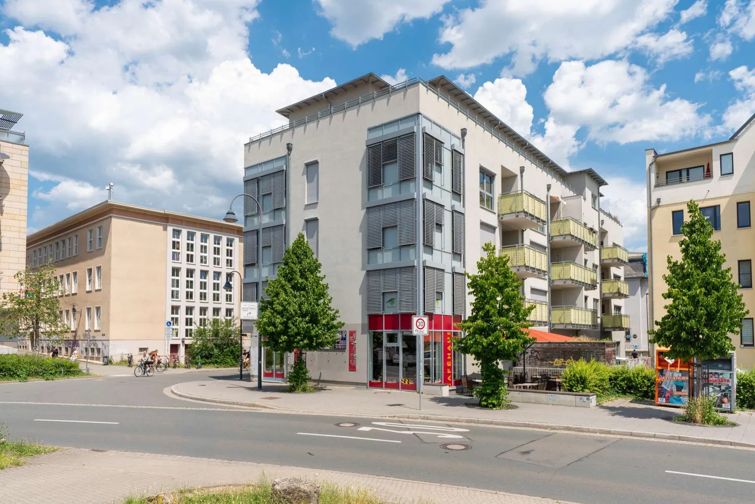 5 Zimmer Wohnung mit 213 m² in Jena – Bild 3