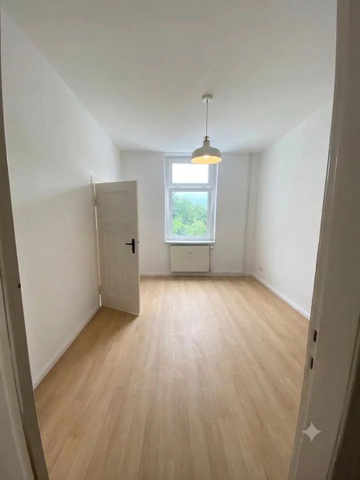 5 Zimmer Wohnung mit 110 m² in Brandenburg an der Havel – Bild 3