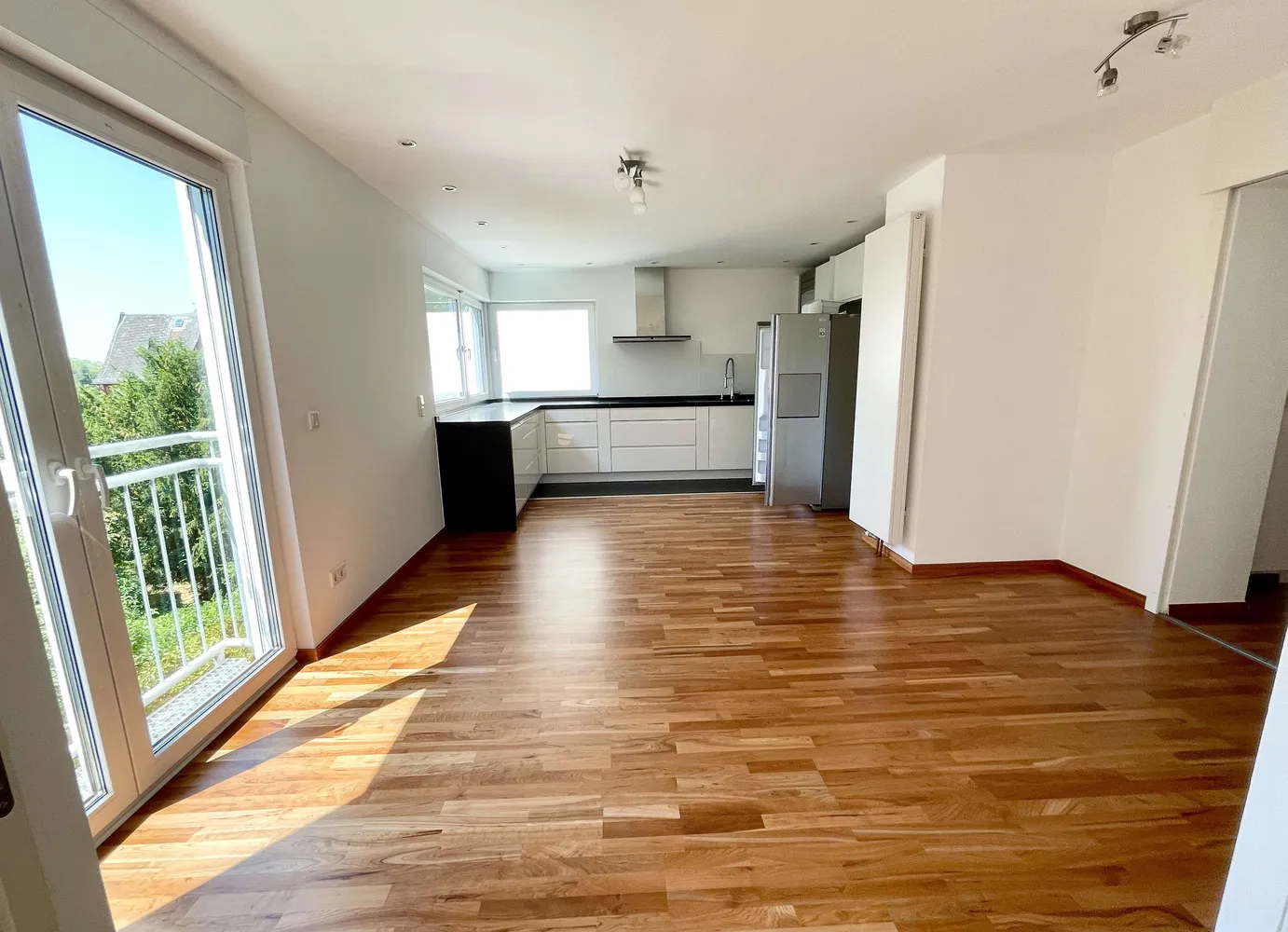 5 Zimmer Wohnung mit 135 m² in Wiesbaden – Bild 4