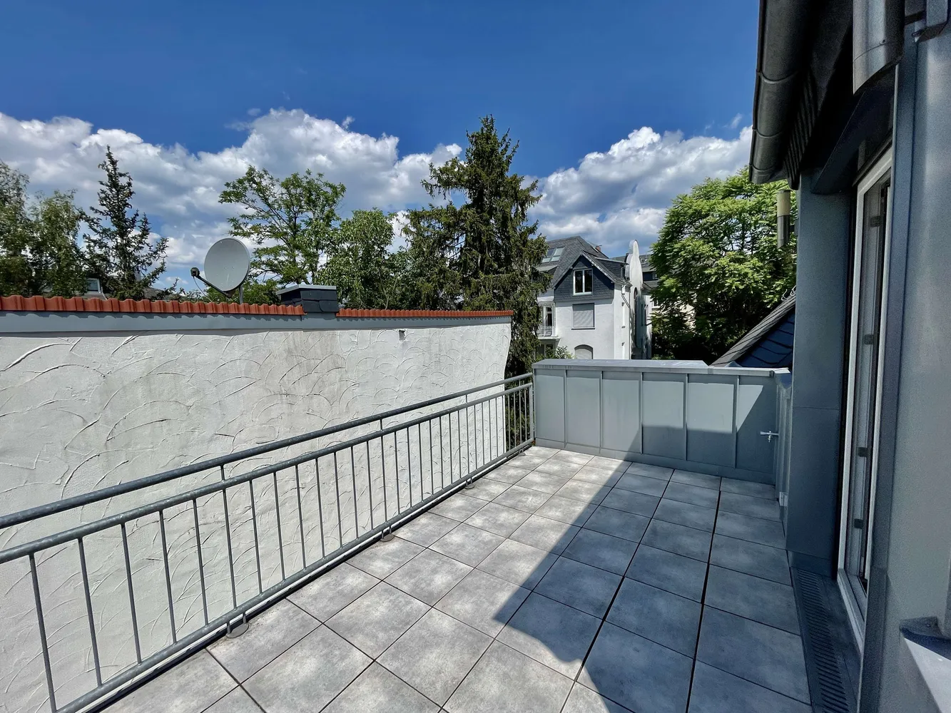 5 Zimmer Wohnung mit 135 m² in Wiesbaden – Bild 9