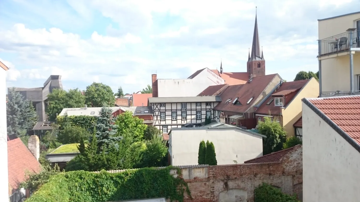 4 Zimmer Wohnung mit 105 m² in Stendal – Bild 2