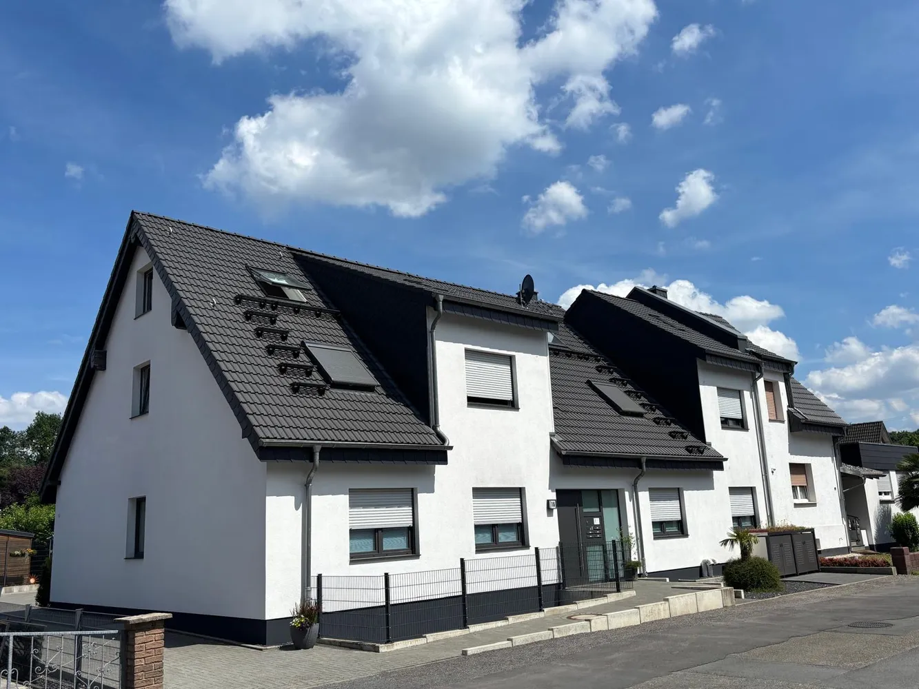 4 Zimmer Wohnung mit 102 m² in Oberhausen – Bild 1