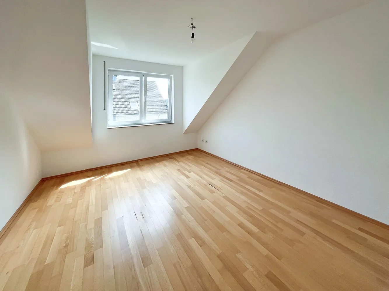 4 Zimmer Wohnung mit 130 m² in Leverkusen – Bild 9