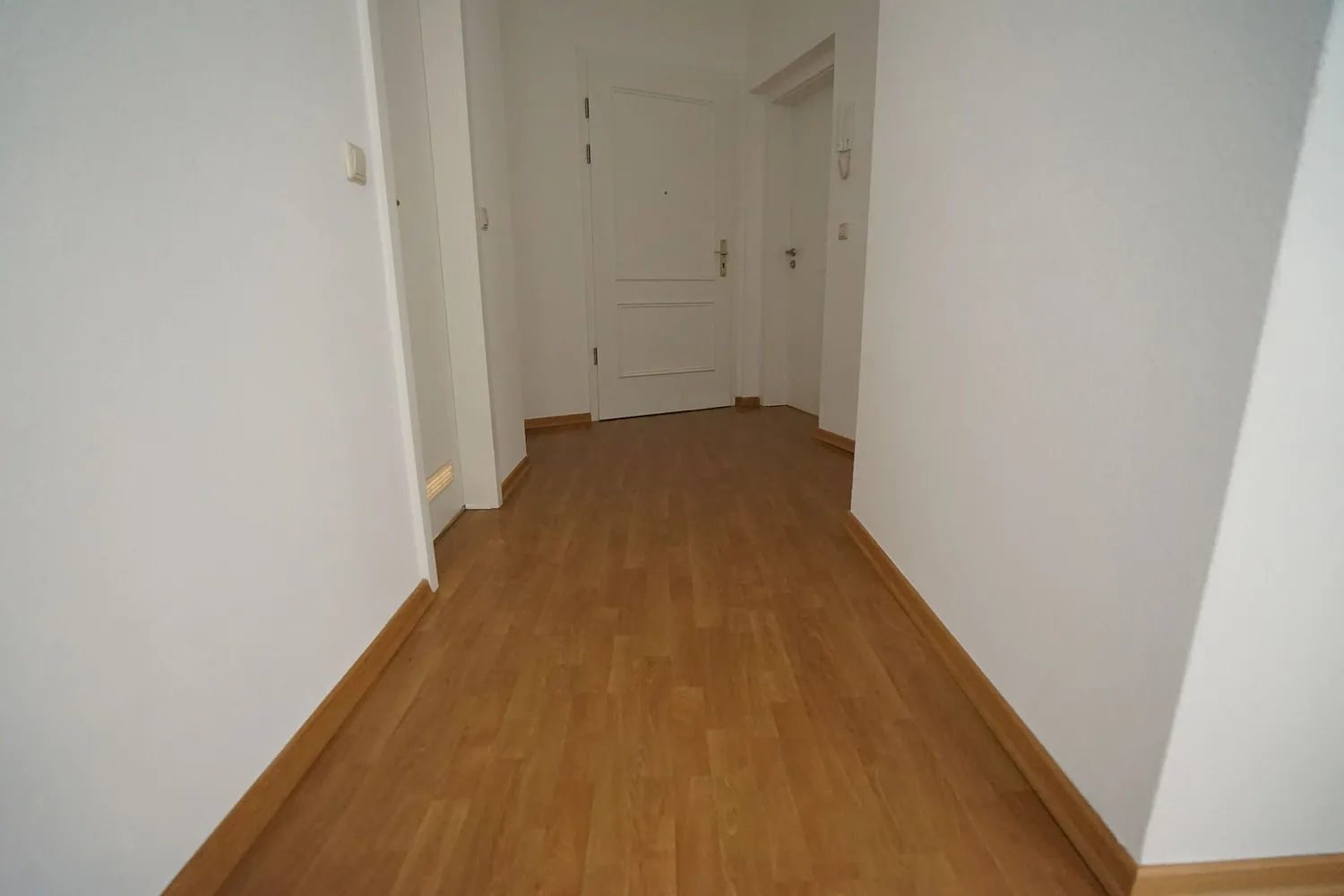 2 Zimmer Wohnung mit 77 m² in Dresden – Bild 3