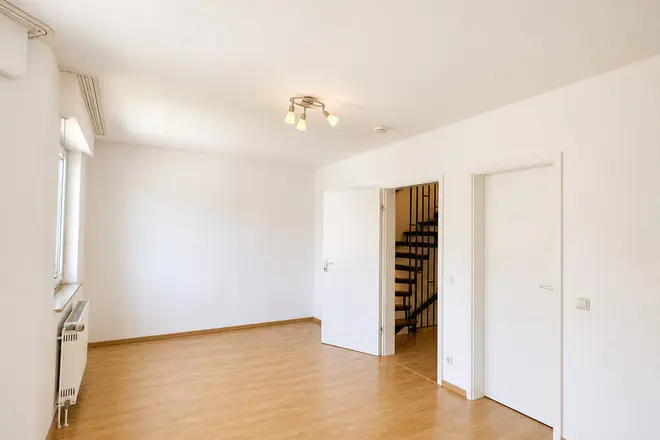 6 Zimmer Haus mit 158 m² in Düsseldorf – Bild 9