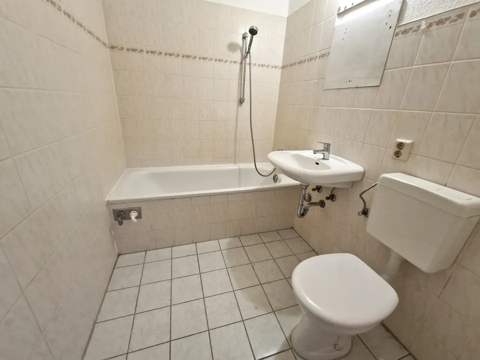 2 Zimmer Wohnung mit 36 m² in Neubrandenburg – Bild 6
