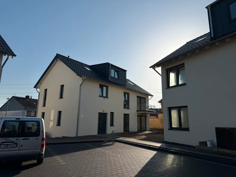 4 Zimmer Wohnung mit 74 m² in Brühl – Bild 2
