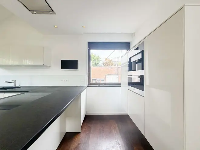 5 Zimmer Haus mit 250 m² in Köln – Bild 12