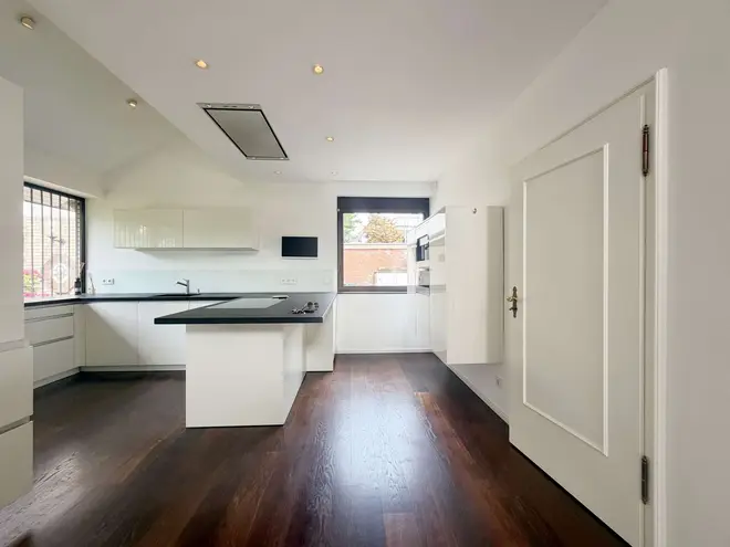 5 Zimmer Haus mit 250 m² in Köln – Bild 7