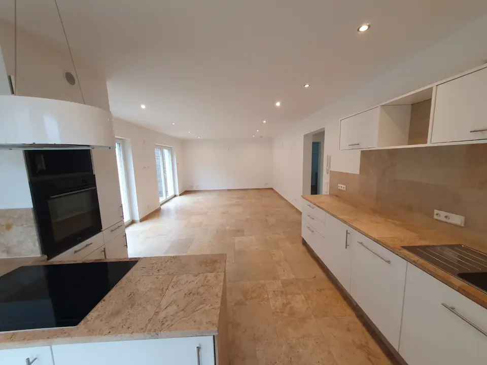 5 Zimmer Haus mit 155 m² in Regensburg – Bild 2