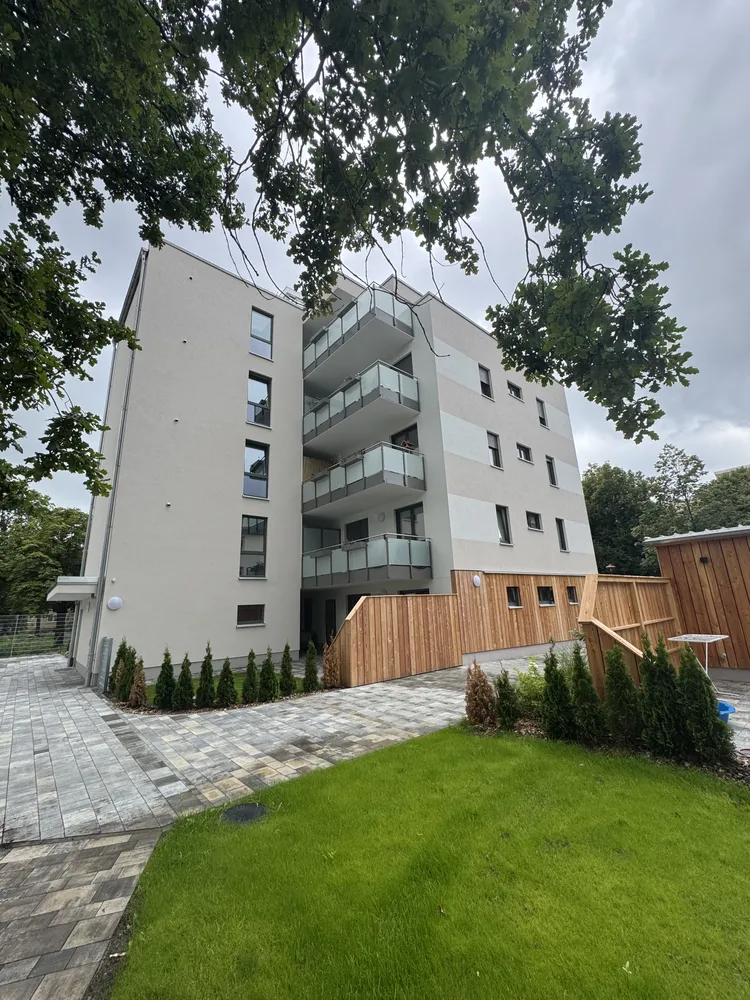 3 Zimmer Wohnung mit 160 m² in Cottbus – Bild 1