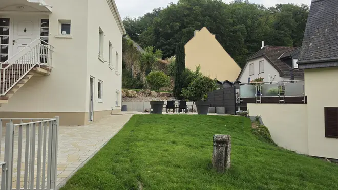 4 Zimmer Haus mit 150 m² in Wiesbaden – Bild 3