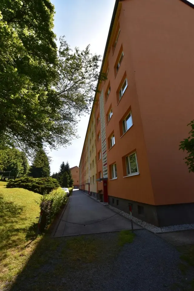 5 Zimmer Wohnung mit 109 m² in Limbach-Oberfrohna – Bild 3