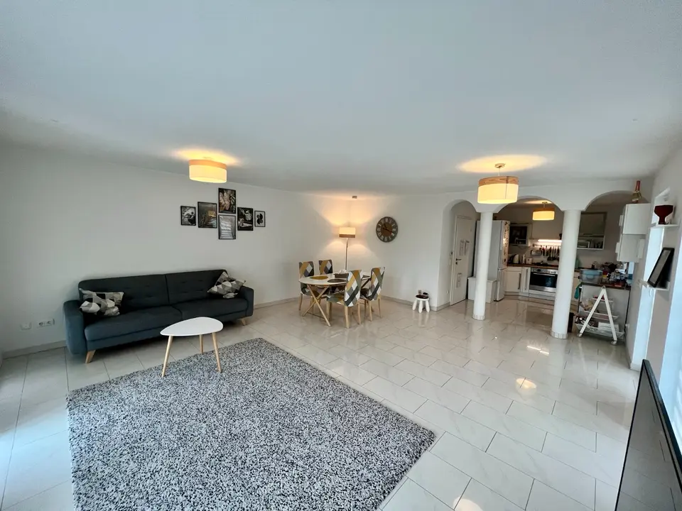 7 Zimmer Haus mit 210 m² in Freising – Bild 1