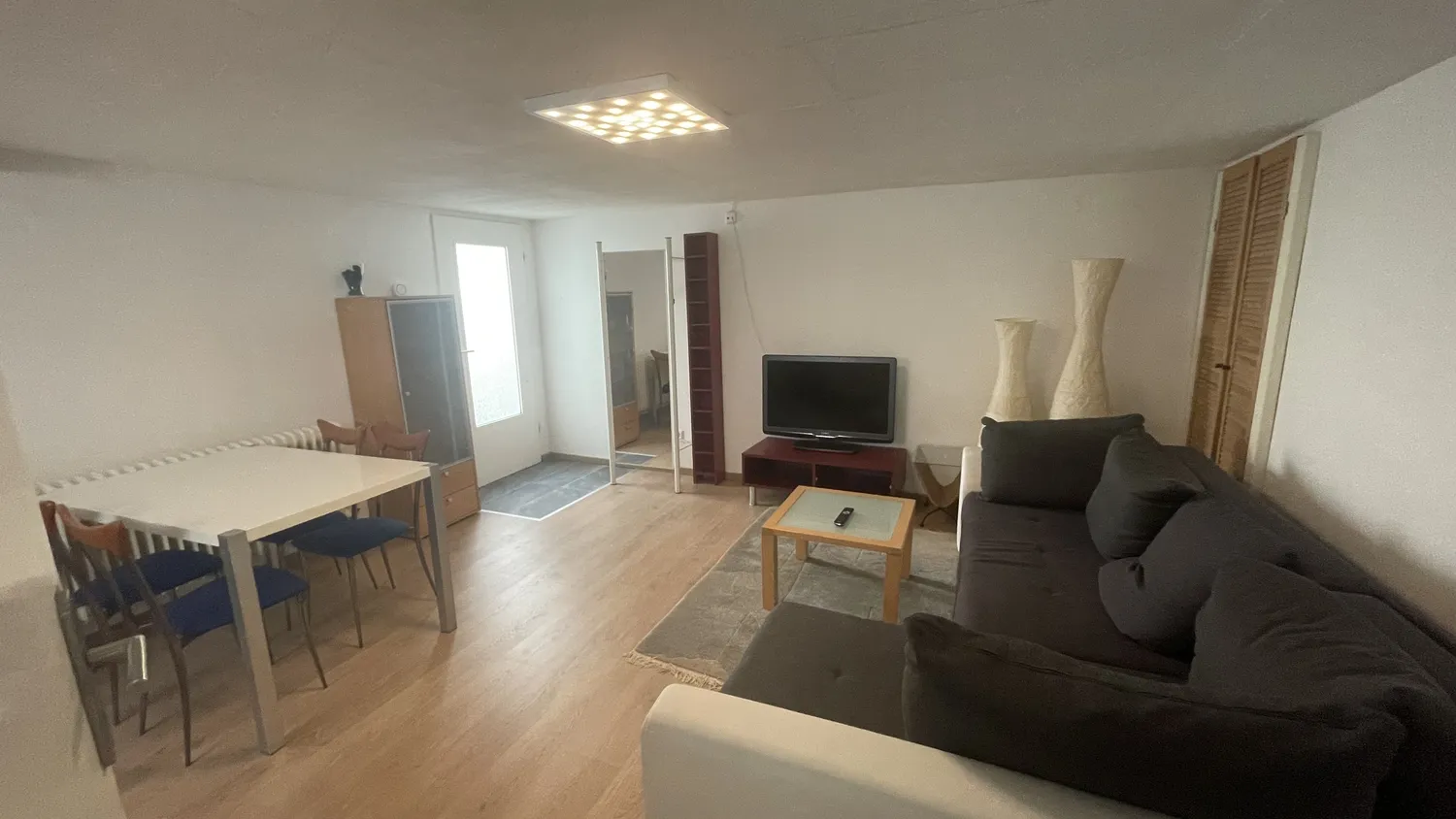 2 Zimmer Wohnung mit 36 m² in Freiburg im Breisgau – Bild 2