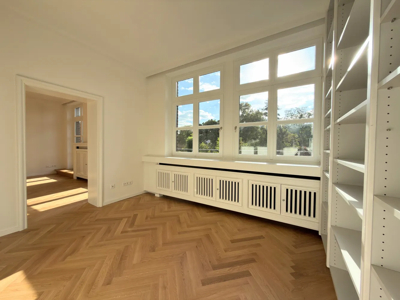 6 Zimmer Wohnung mit 195 m² in Krefeld – Bild 1