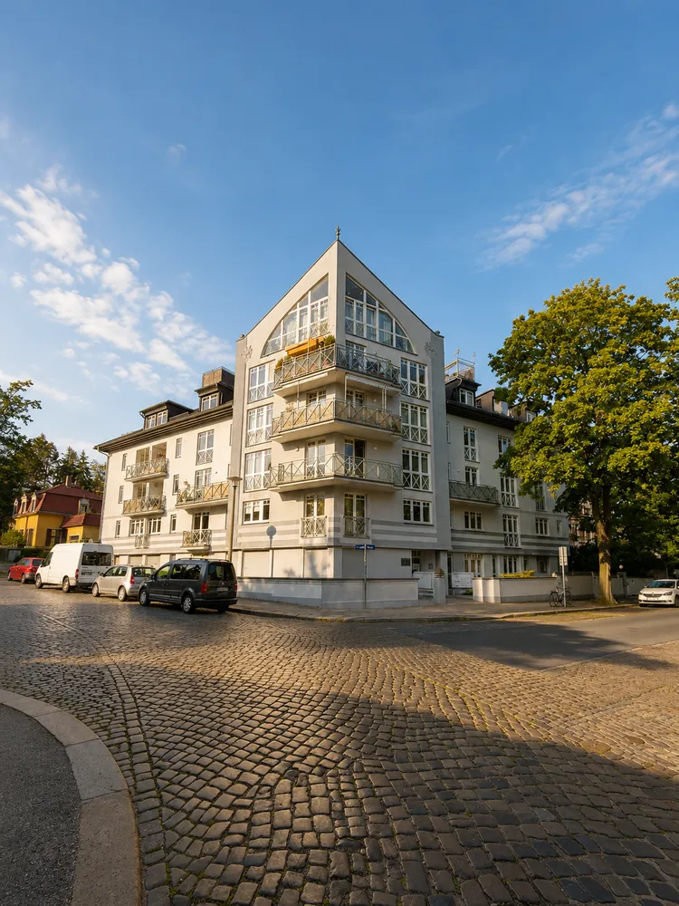3 Zimmer Wohnung mit 97 m² in Dresden – Bild 1